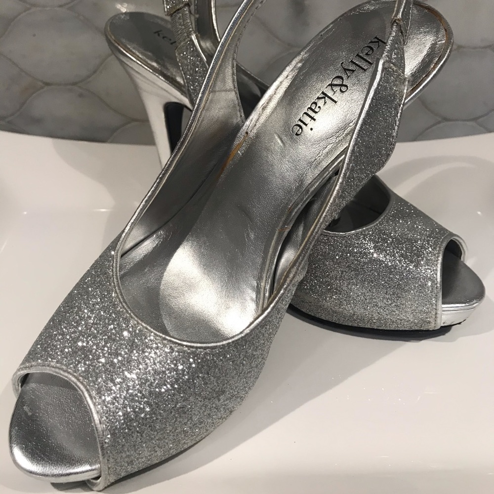 Kelly & Katie Silver Sparkle peep-toe heels